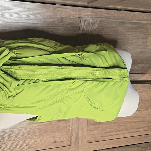 Luii Bright Green Puffer Vest - Picture 8 of 12
